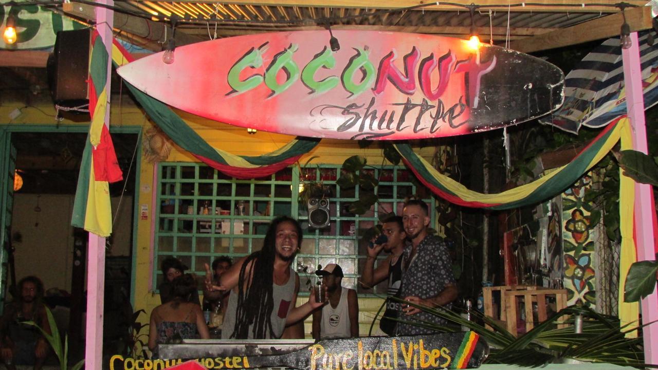 Coconut Hostel Bocas Town Dış mekan fotoğraf