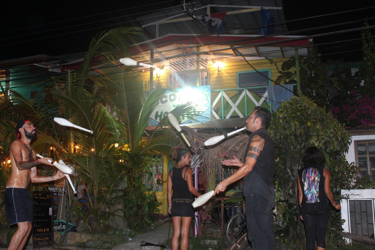 Coconut Hostel Bocas Town Dış mekan fotoğraf