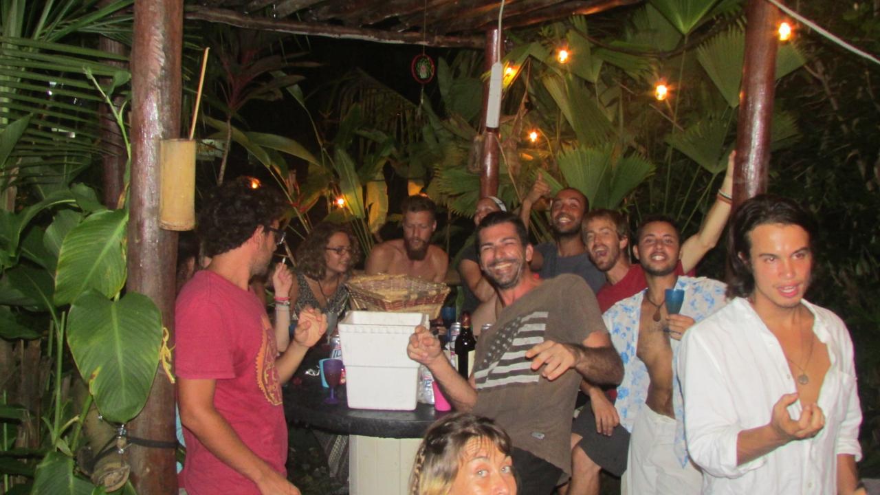 Coconut Hostel Bocas Town Dış mekan fotoğraf
