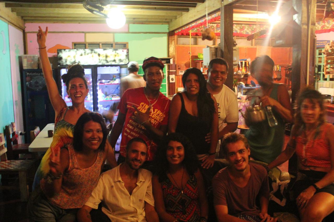 Coconut Hostel Bocas Town Dış mekan fotoğraf