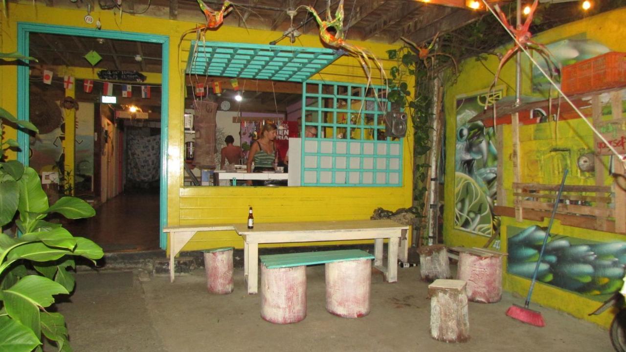 Coconut Hostel Bocas Town Dış mekan fotoğraf